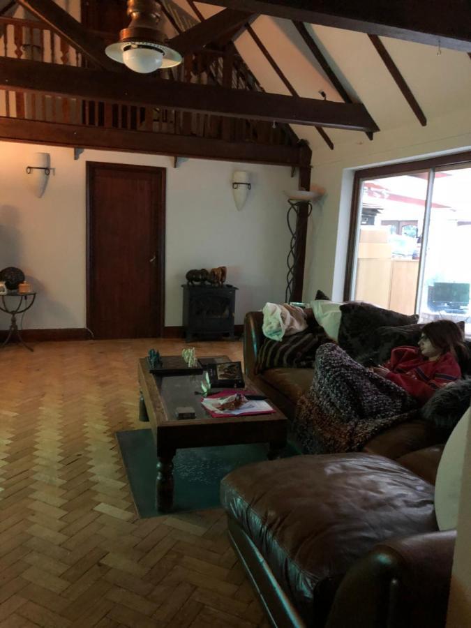 South Lodge House Dormansland Εξωτερικό φωτογραφία